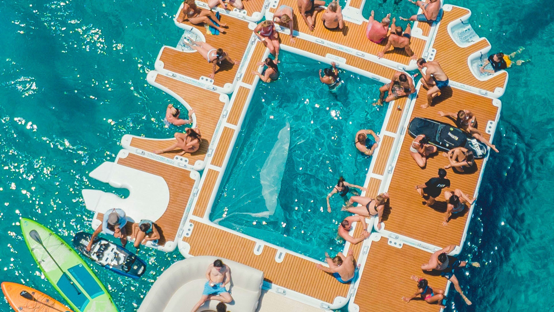 Yachtbeach by Spinera Single Jet Ski Dock [2.05 205 x 205 cm]