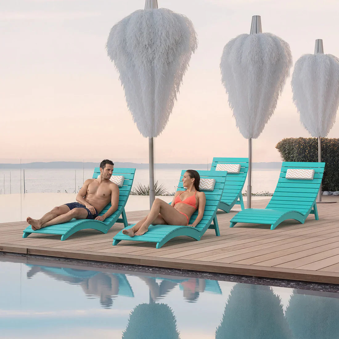 AquaCurve™ AquaWave Pre-Assembled Folding Pool Lounge Chair for Tanning Ledge