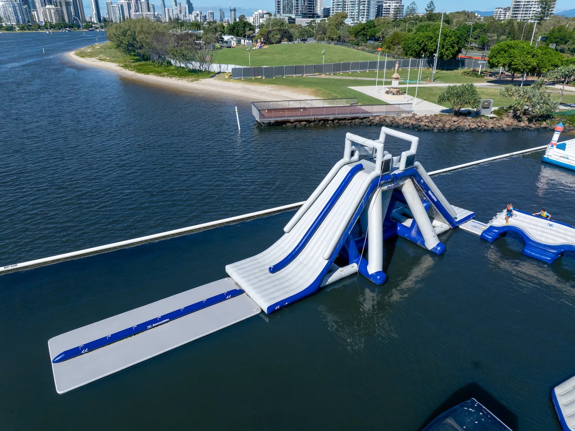 Aquaglide La Jefa TR Inflatable Water Park