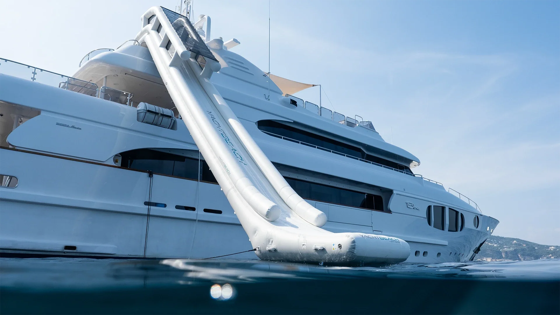Yachtbeach by Spinera Magic Yachtslide - Easy Install Boat Slide