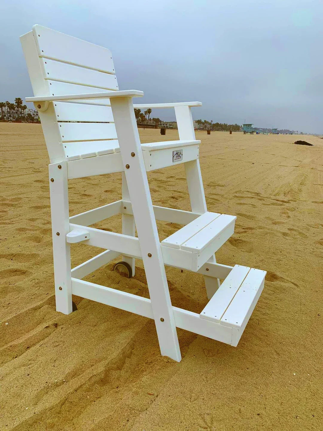 Aquamentor 40" Lifeguard Chair - Compact and Stable Lifeguard Station